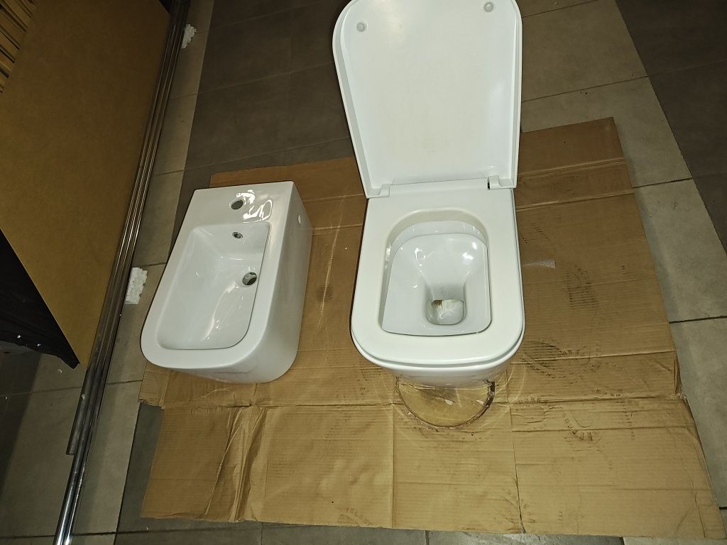 Bidet wiszący Globo + misa ustępowa wisząca Villeroy & Boch