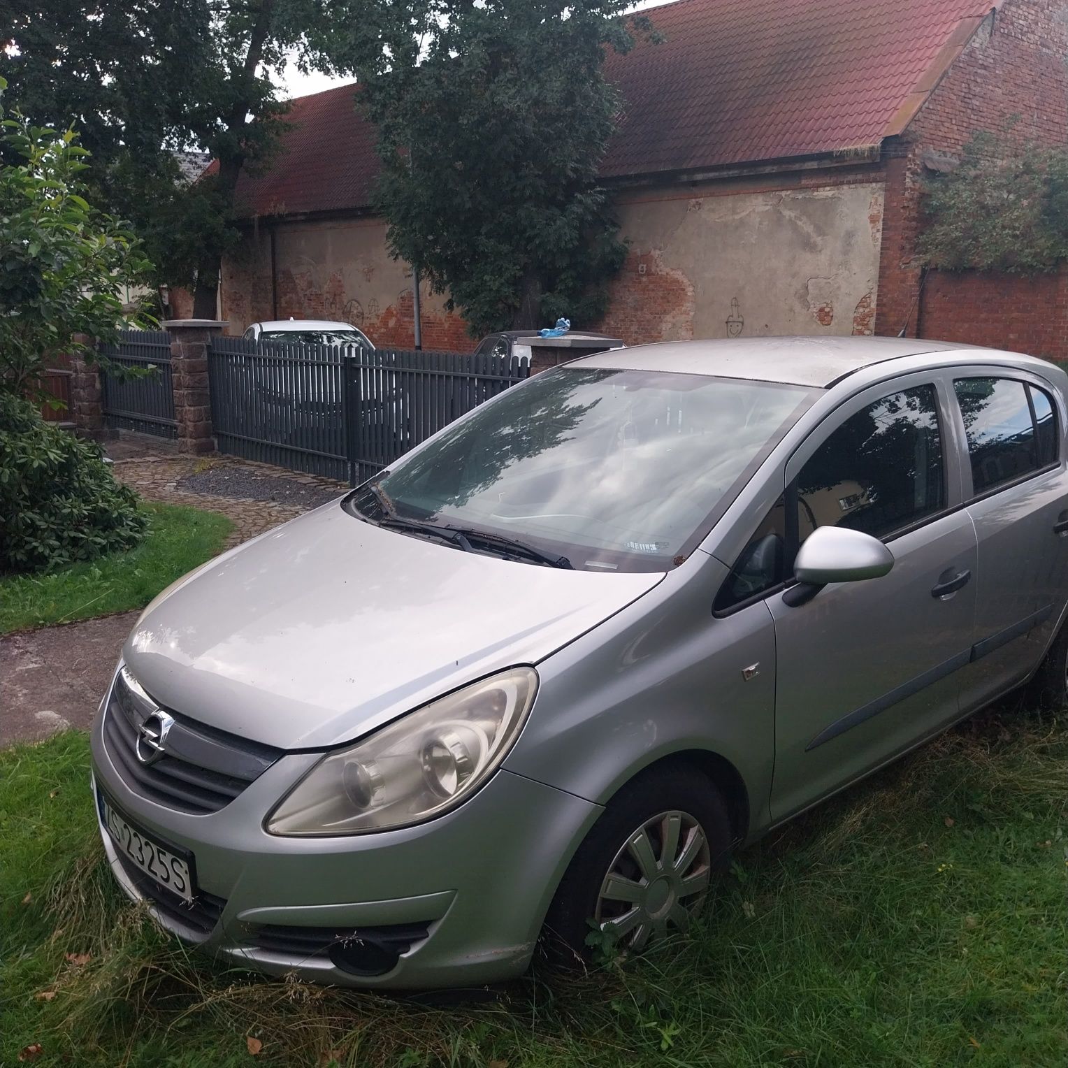 Sprzedam Opel Corsa D 2007 po kolizji