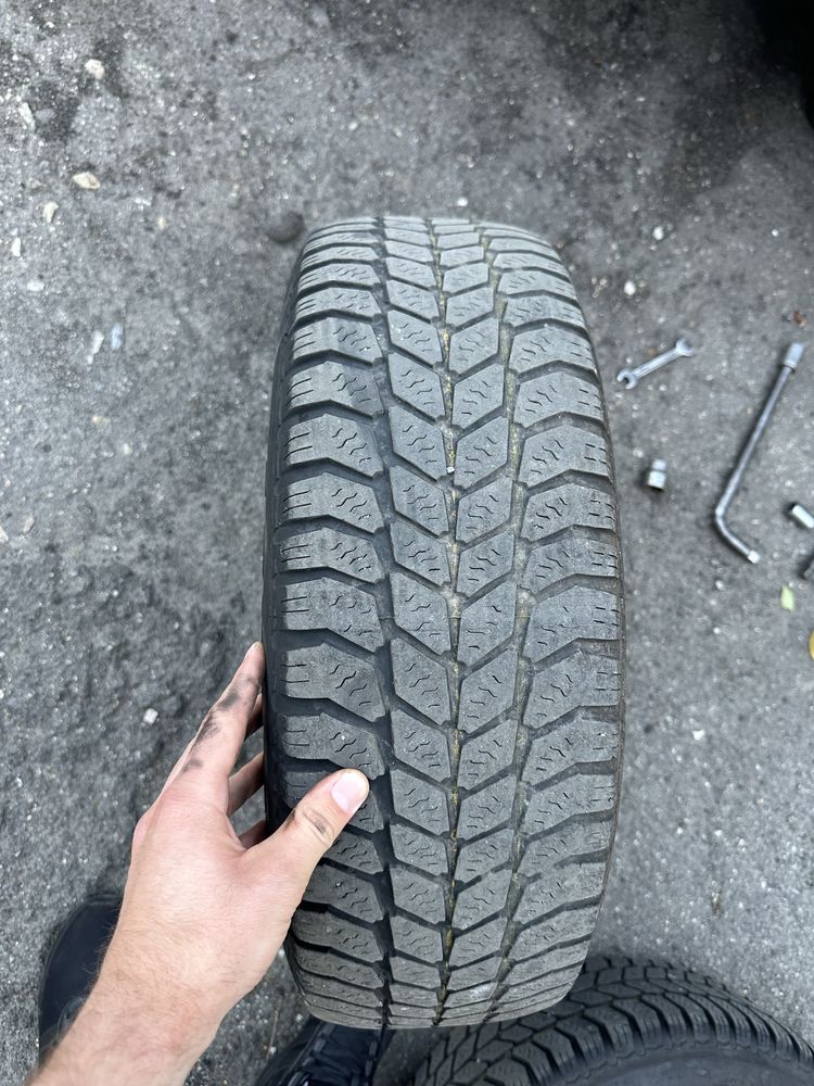 Продам резину Goodуеar r14