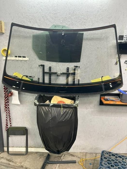 Лобове скло Skoda Kodiaq 2016-2024. Підігрів, датчики дощу, світла