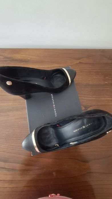 Sapatos de salto alto