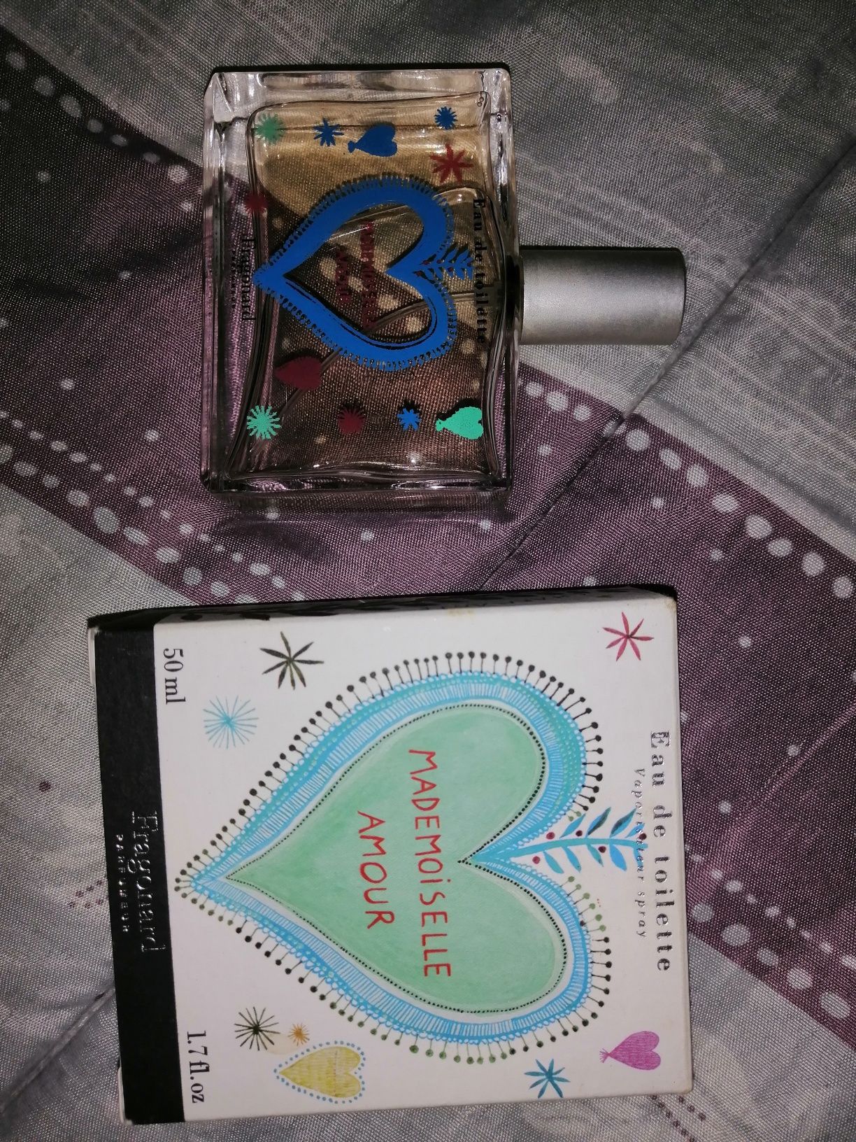 Perfumes frutados e fortes