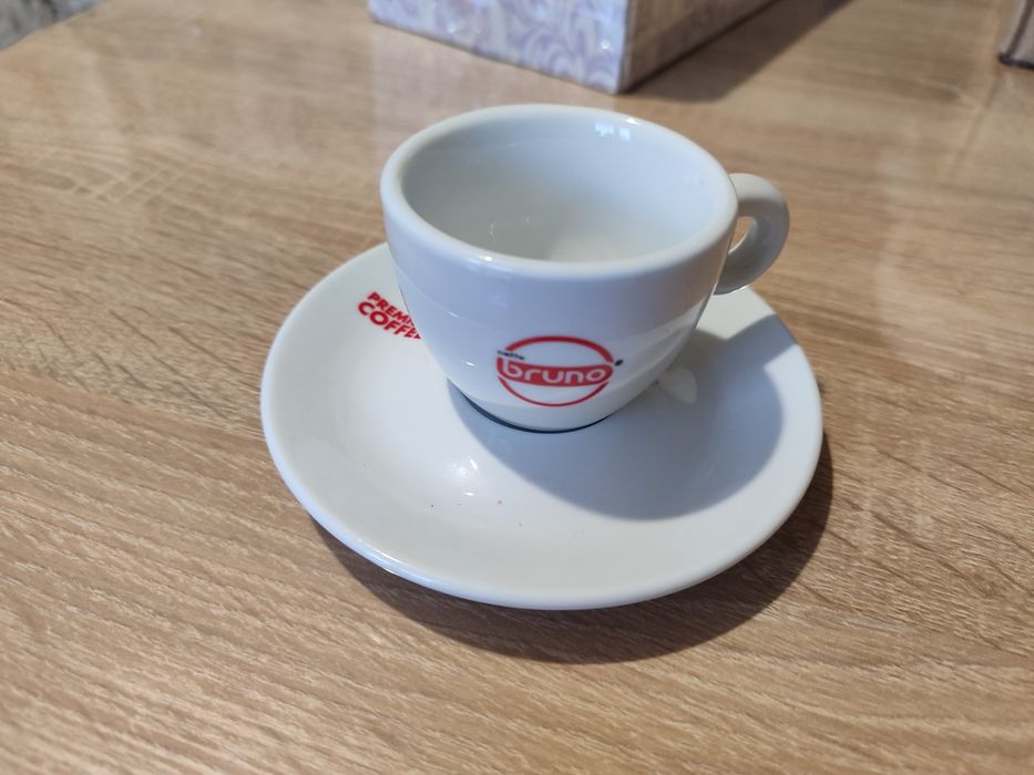 Набір чашок з блюдцем для кави