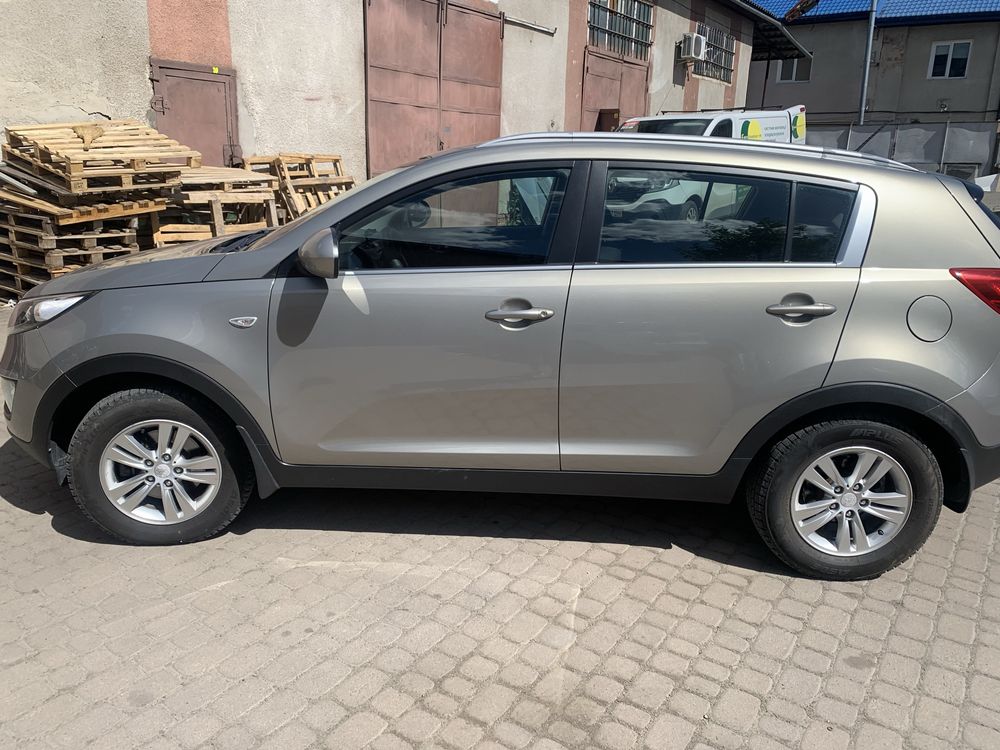 Продам Kia Sportage