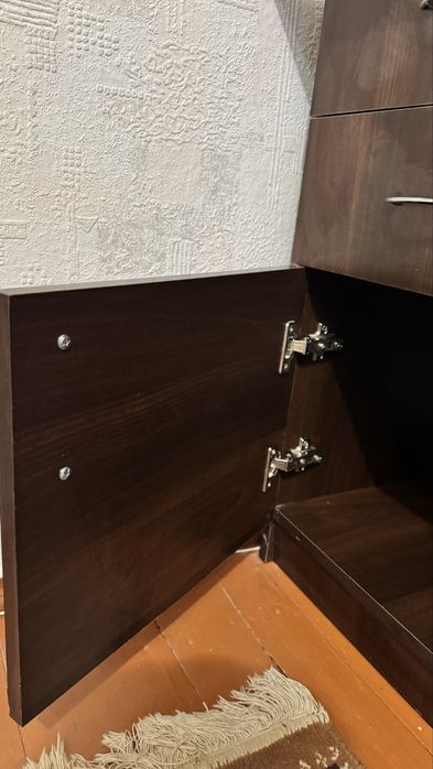 Стіл компʼютерний письмовий