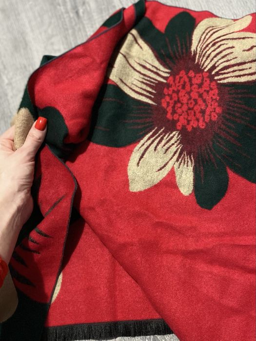 Шарф палантин в квітковому принті