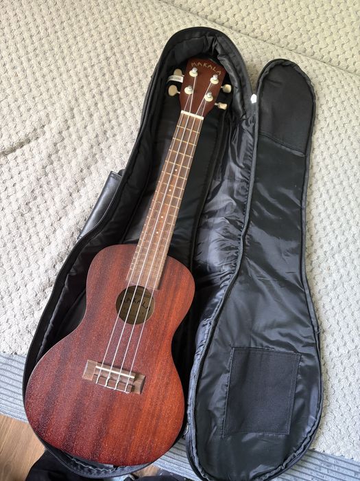 Ukulele Makala MK-C