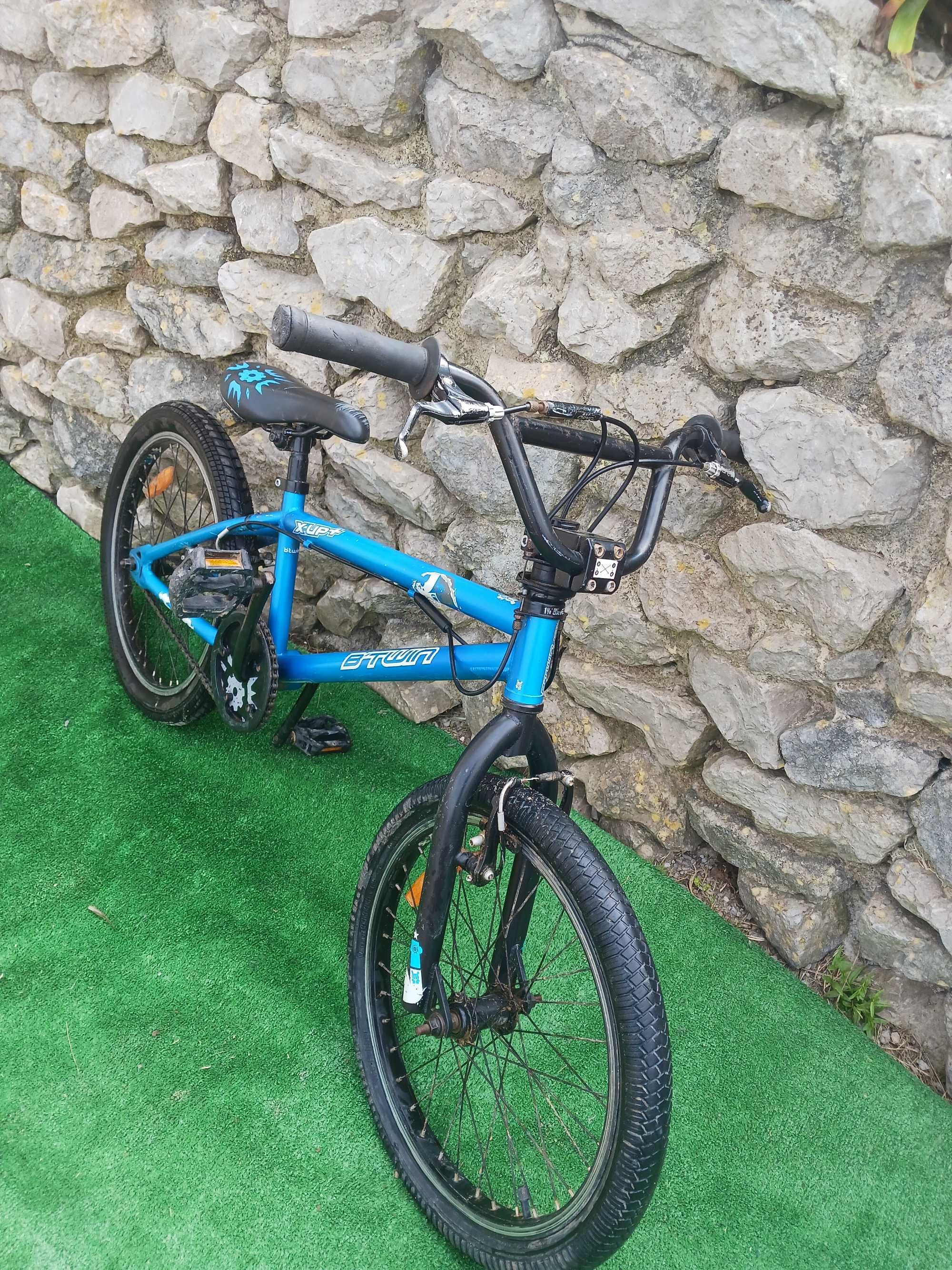 Bicicleta BMX btwin - em 2°mão usada mas em bom estado