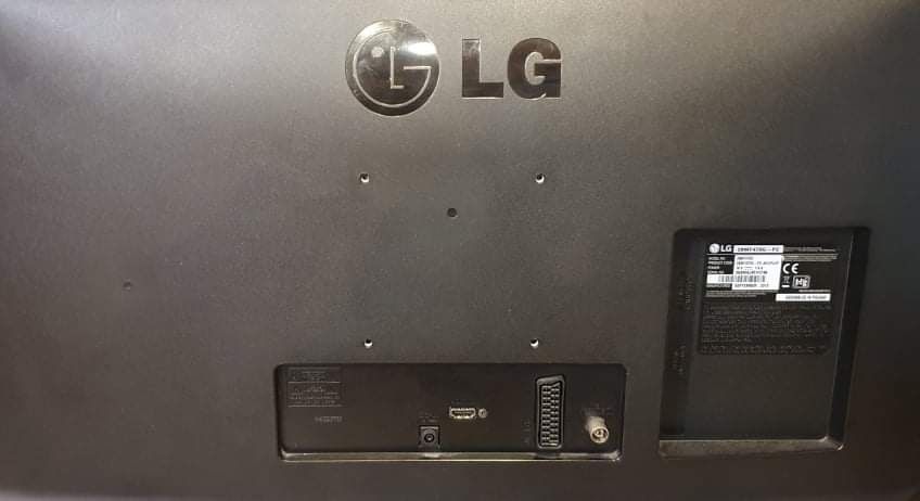 Vendo TV LG 28", para peças! 15€