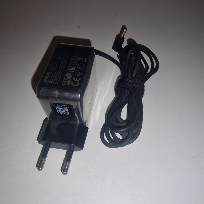 Блок питания (зарядка) для ноутбука Asus 45W (19V 2,37А 4,0мм*1,35мм)