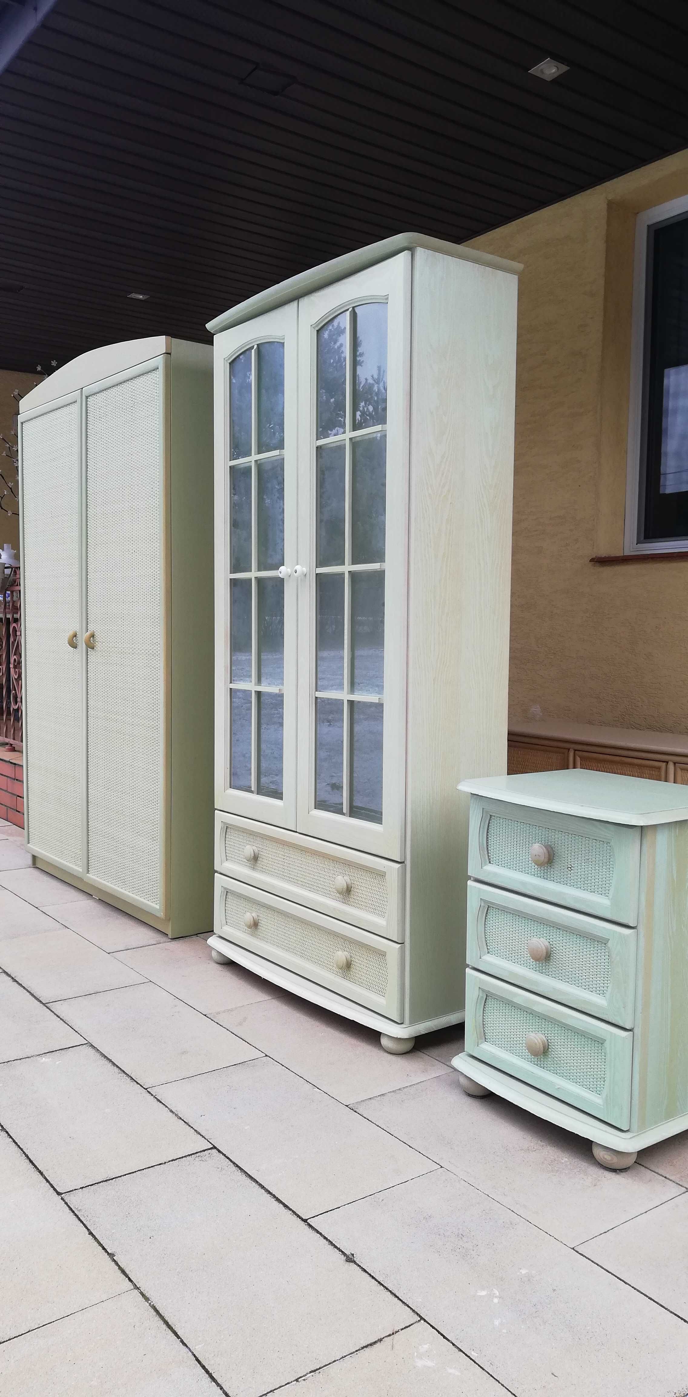 Komoda biała bielona shabby chic szafka kredens witryna regał pólka