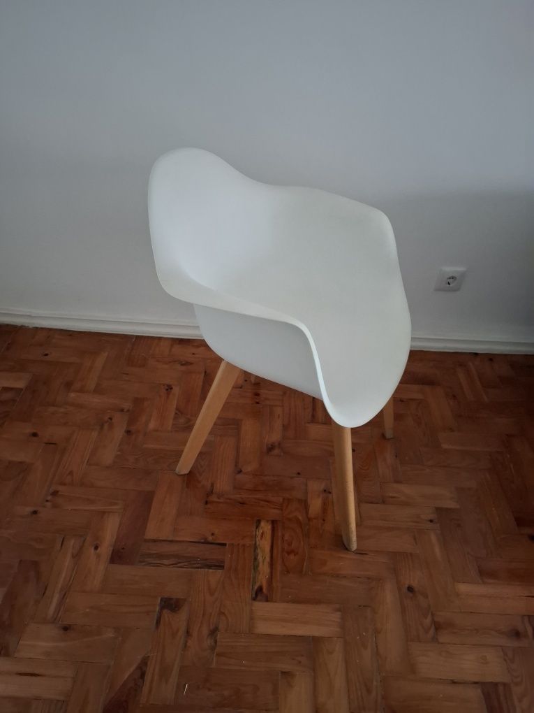 Cadeira estilo nórdico