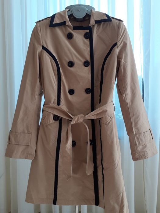 Продам тренч бежевый