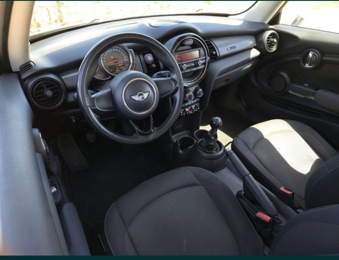 Mini Cooper 1.5 D 116cv - poucos kms Nacional