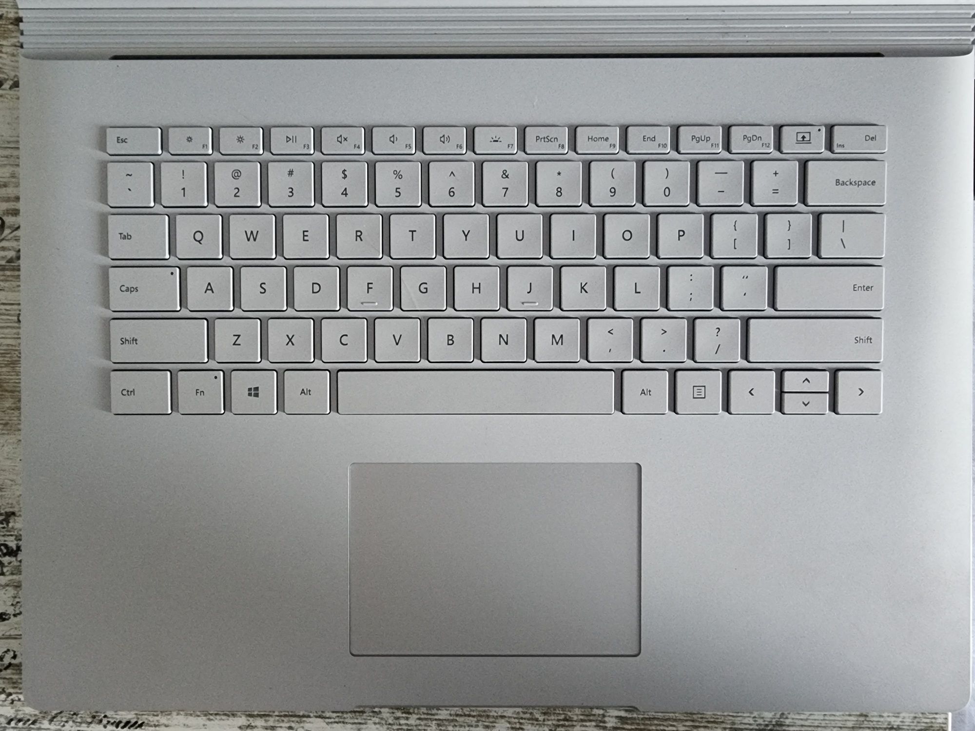 Surface Book2 4K 15" i7 16gb 256ssd nVidia GTX1060 6gb