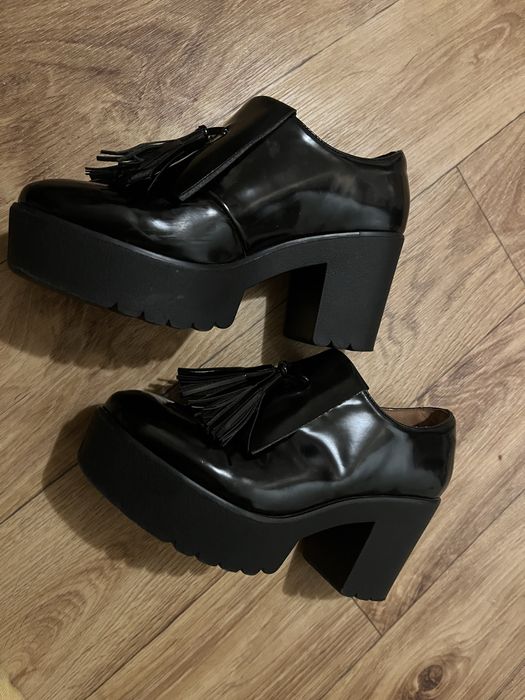 Туфлі лофери з каблуком