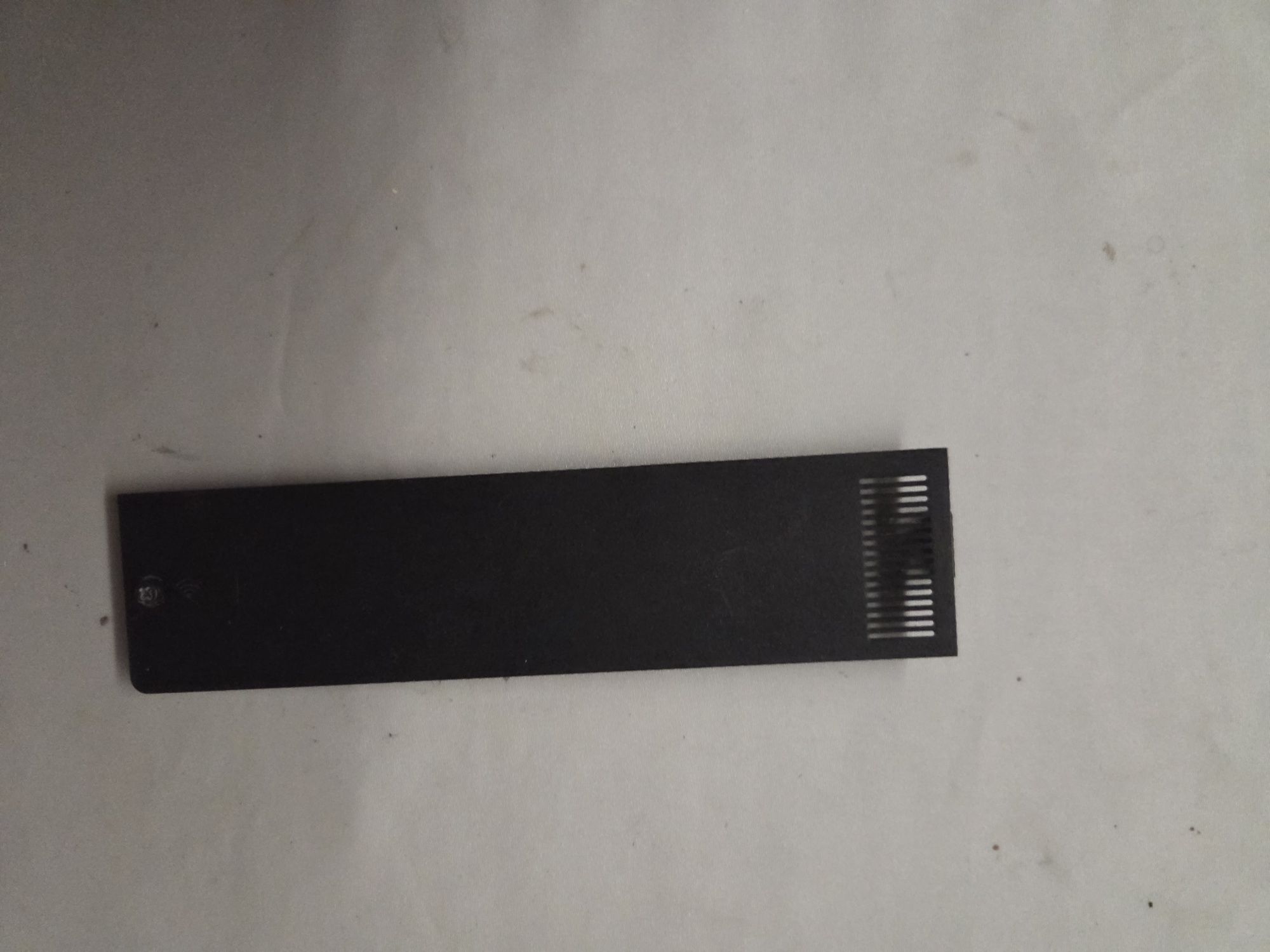 Sprzedam zaślepkę dolnej obudowy do Laptopa SAMSUNG NP350E 7C