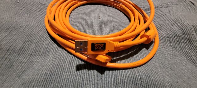 Kabel do tetheringu 4,6m Tether Pro USB 3.0 do Micro-B kątowy