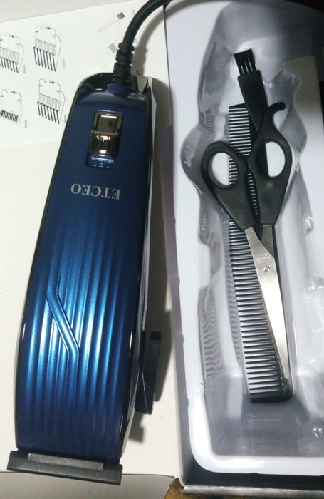 Новая машинка для стрижки волос1шт = 478гривен.
Работает только от с