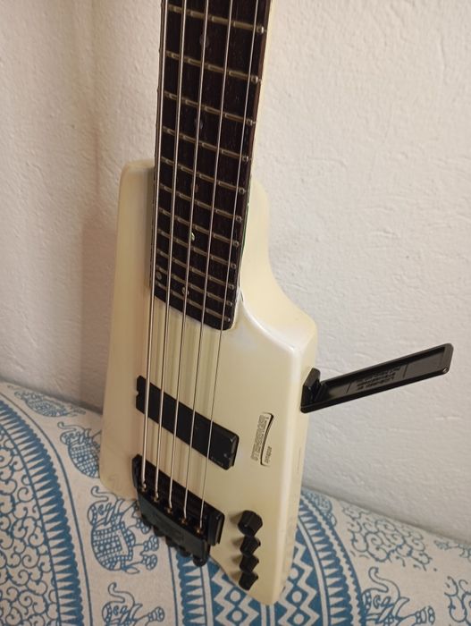 Baixo Steinberger Synapse 5
