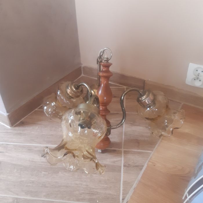 Żyrandole używane