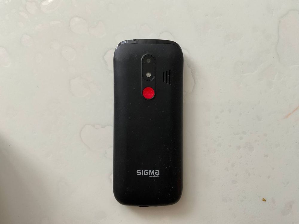Телефон Sigma Comfort 50 CF211