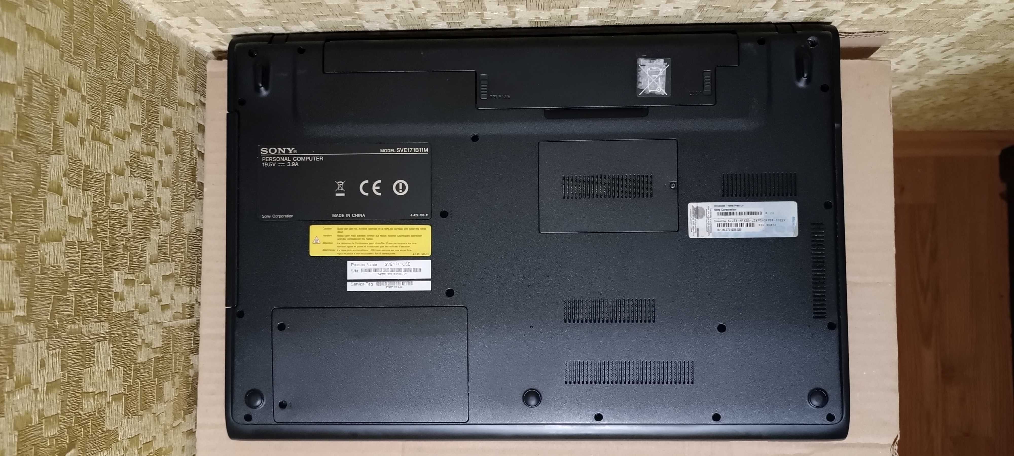 Ноутбук (Экран 17.3") Sony Vaio SVE171B11M