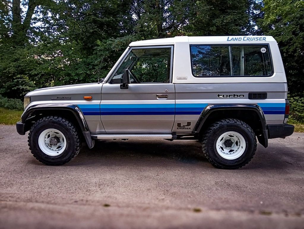 Toyota lj70 w stanie idealnym