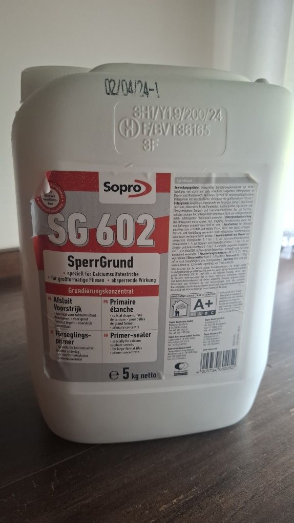 Grunt odcinający do podłoży gipsowych Sopro 602, z Niemiec