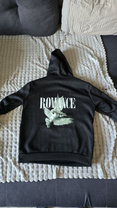 Продам худі Romance