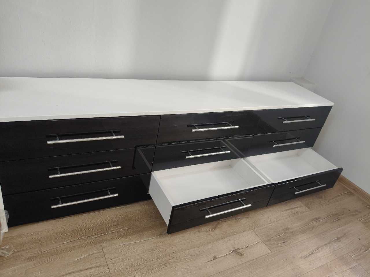 Komoda z szufladami