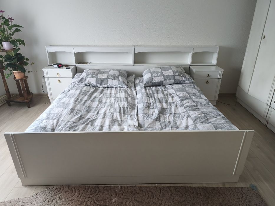 Łóżko małżeńskie