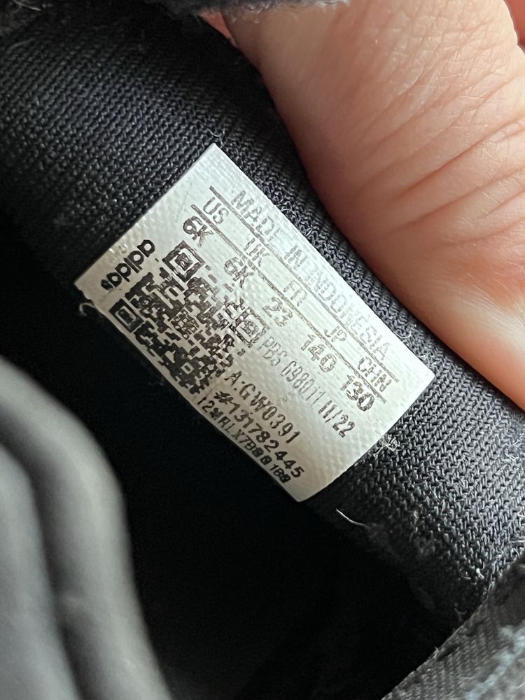 Сандалі adidas  дитячі 23 розмір
