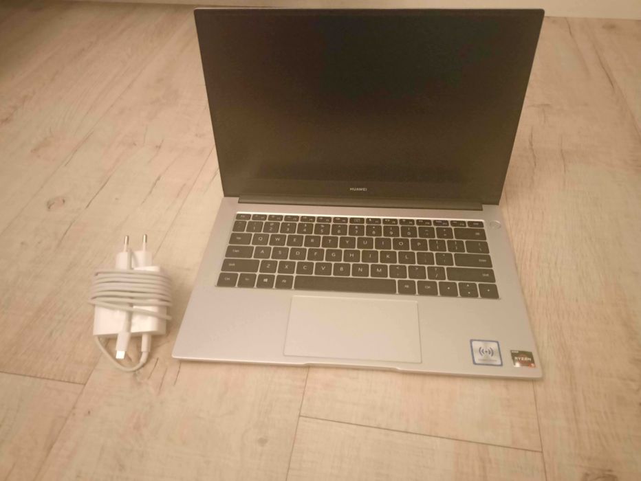 Laptop Huawei MateBook D14 512GB AMD Ryzen 5.