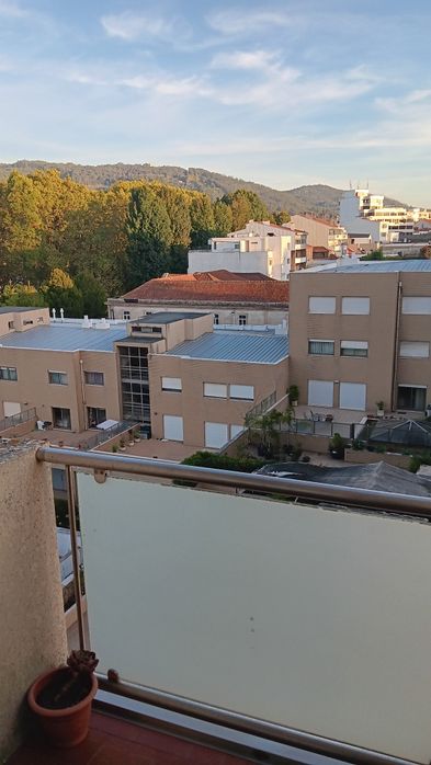 Vende-se T3 SANTO TIRSO