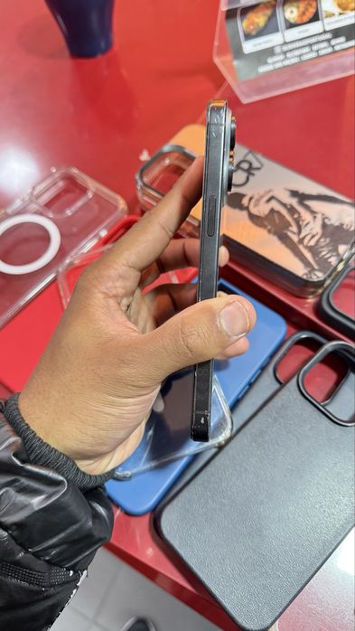 15 PRO MAX 256GB - Leia descrição