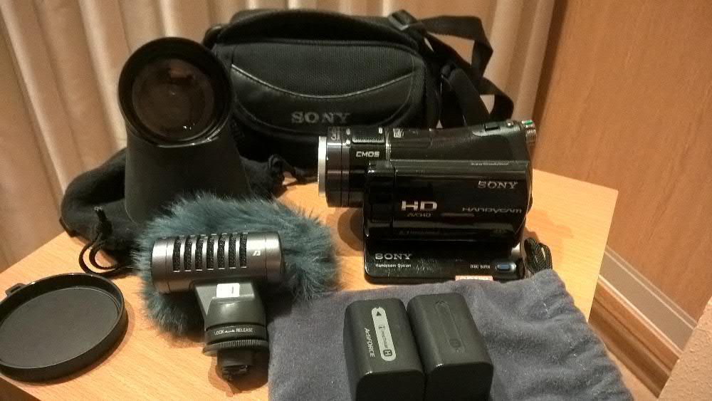 Видеокамера Sony HDR-CX7EK