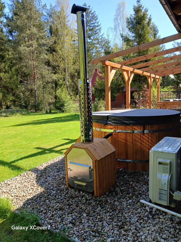 Balia ogrodowa  z hydromasażem i jacuzzi