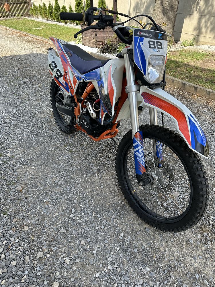 Xmotos 250 w bardzo dobrym stanie mało uzywany