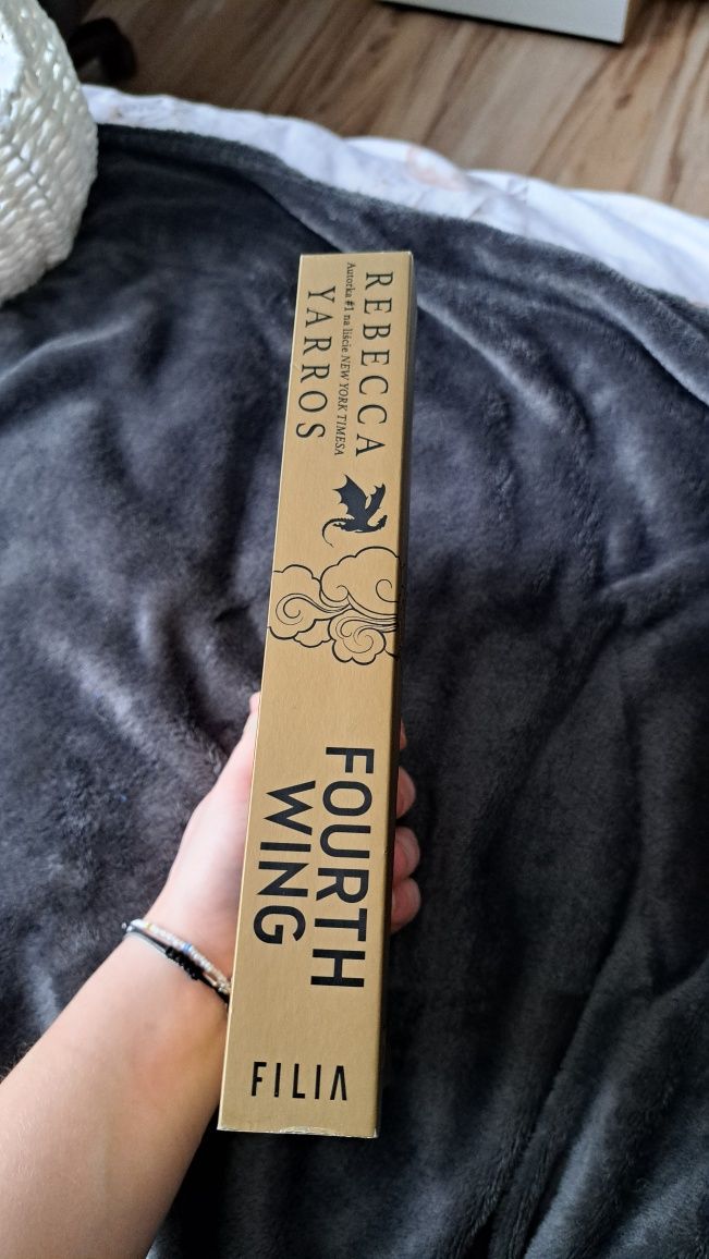 Fourth Wing- Jennifer L.Armentrout