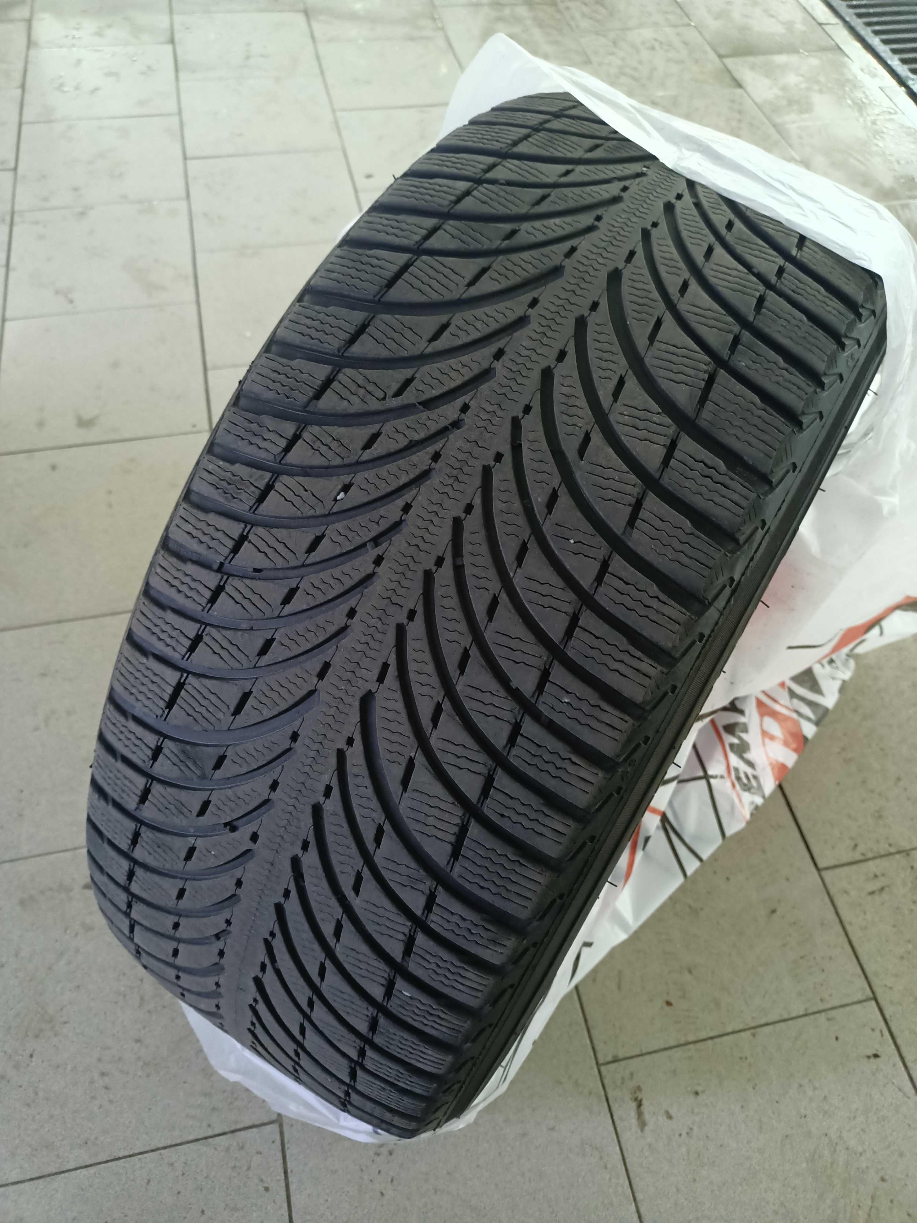 Зимова гума Michelin lattitude 265/45/20