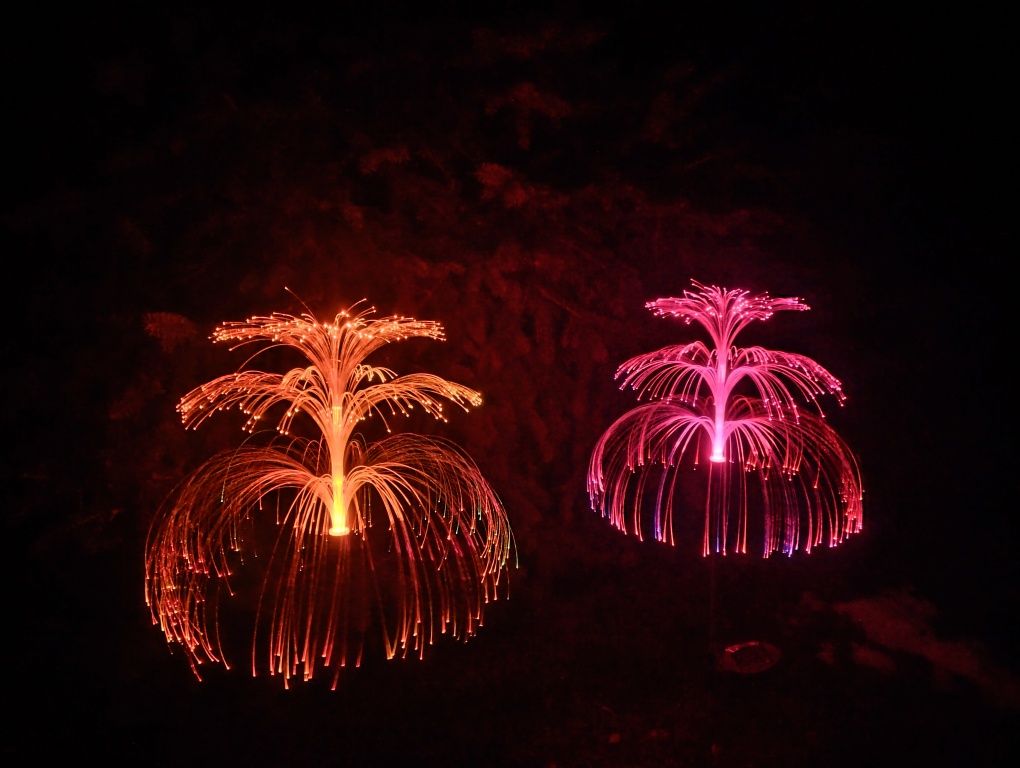NOWE Lampki Solarne Ogrodowe LED trójwarstwowa meduza, fontanna
