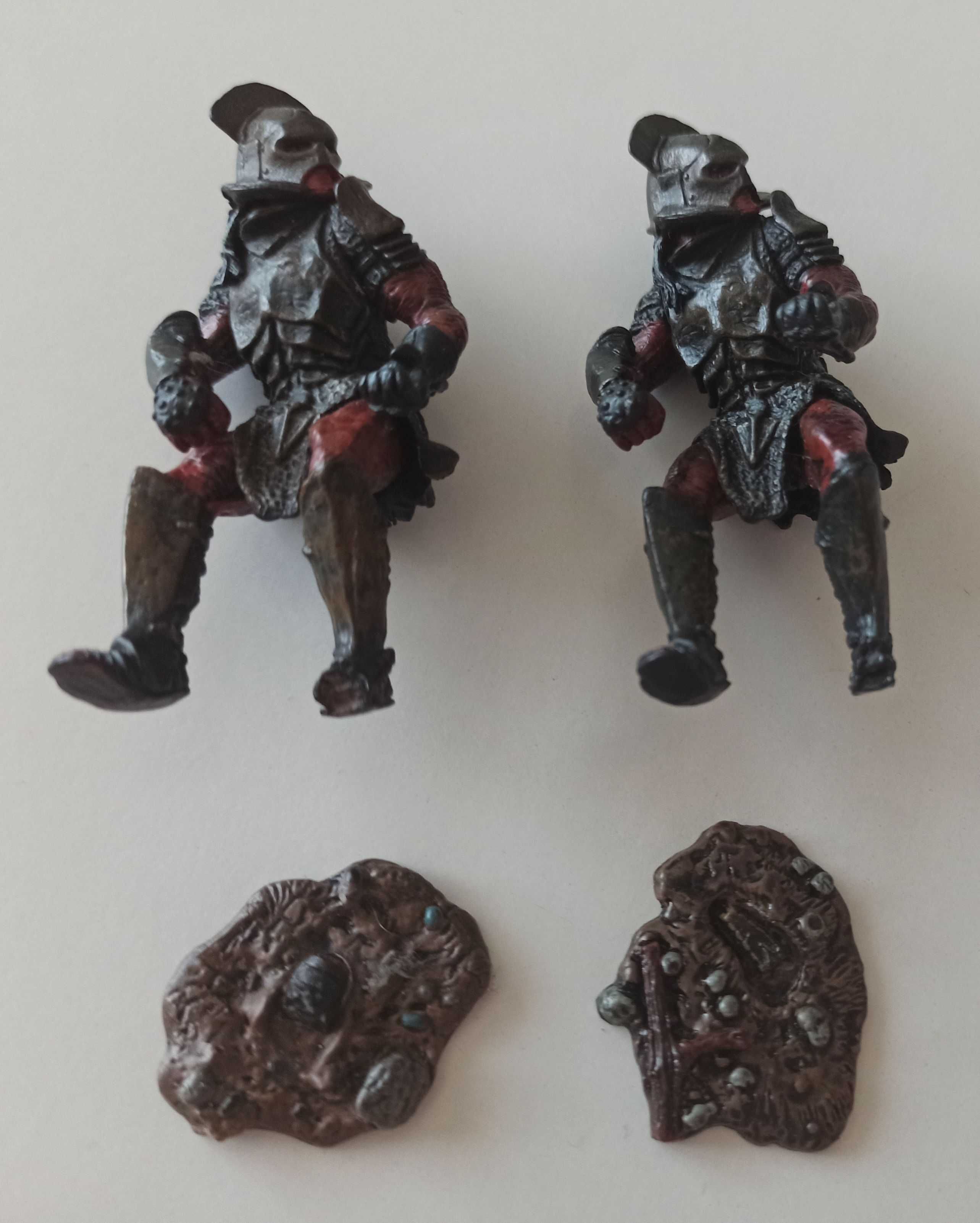 ork Uruk-hai - zestaw 2 sztuk nr 10 figurki Władca Pierścieni 6,7 cm