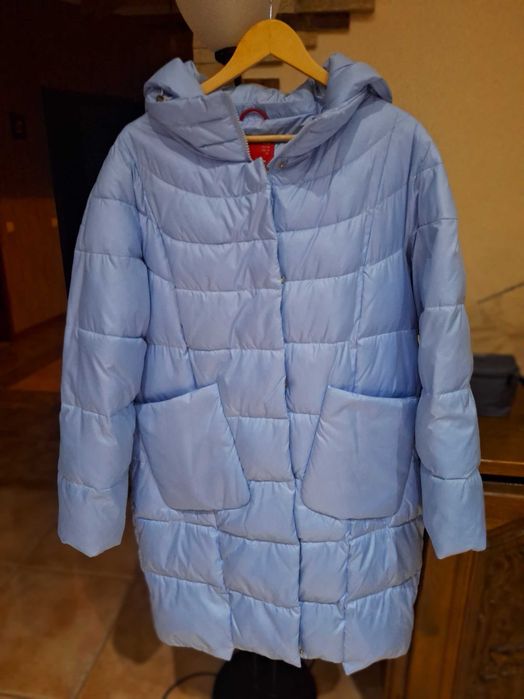 Продам жіночий суперпуховик ( наповнення пух-перо) блакитного коліру.
