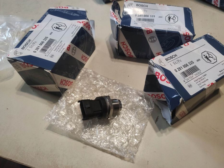 CZUJNIK CIŚNIENIA PALIWA FORD IVECO 0281006325