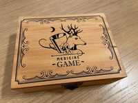 Gra imprezowa kostki i kieliszki w drewnianym pudełku