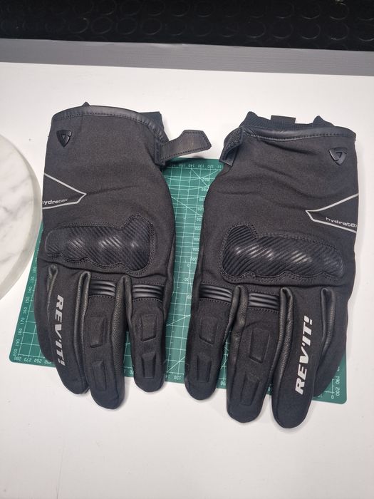 Luvas revit  3 hydra