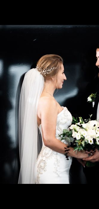 Весільна сукня