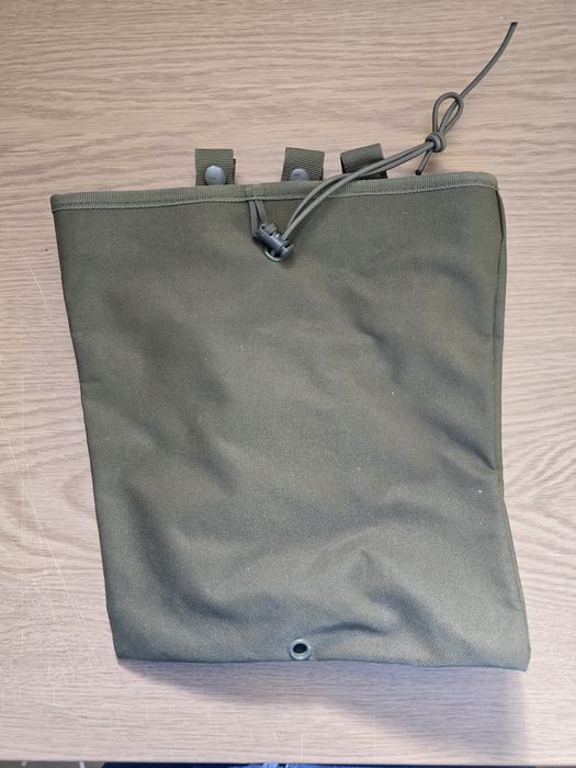 Pasoszelki Miwo wraz z ładownicami I torbą zrzutową