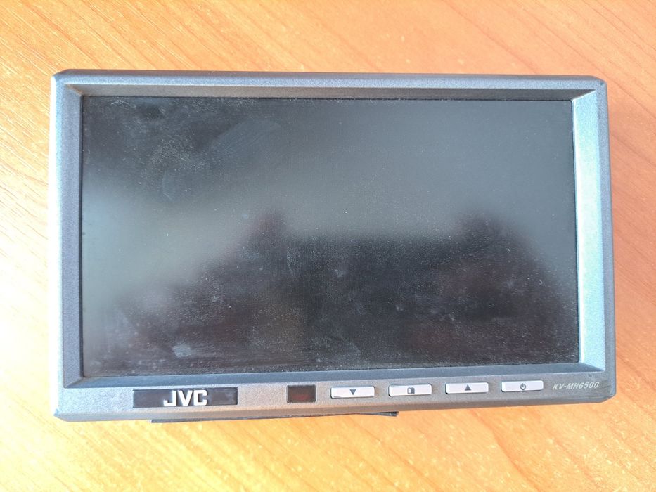 Автомобільний монітор JVC